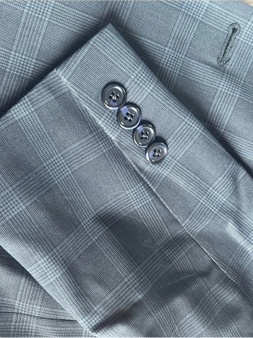 Brooks Brothers 1818 Milano Wool Navy Plaid 40R/W34 2 Piece Suit